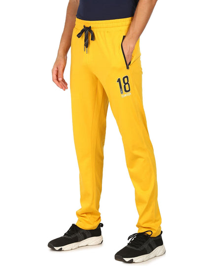 U.S. POLO ASSN. Men's Regular Fit Mid Rise Track Pant